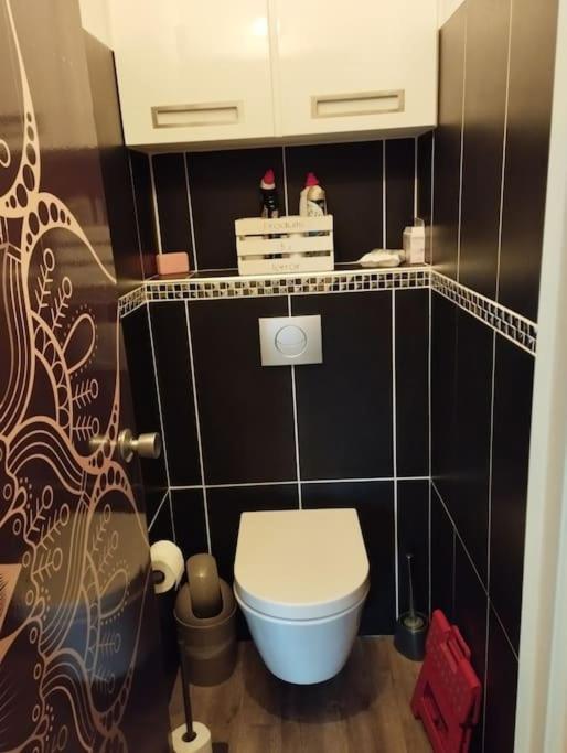 Charmant Appartement 3 Pieces Мандельё-ла-Напуль Экстерьер фото